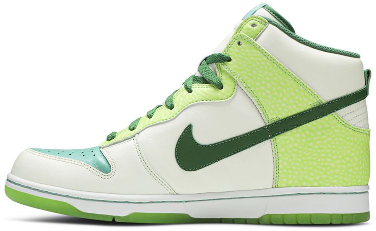 Nike Dunk High Premium Glow In The Dark 2