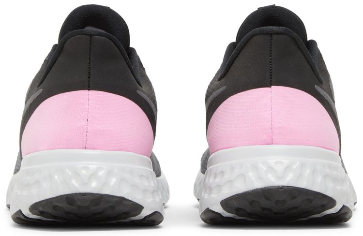 Nike Wmns Revolution 5 Psychic Pink