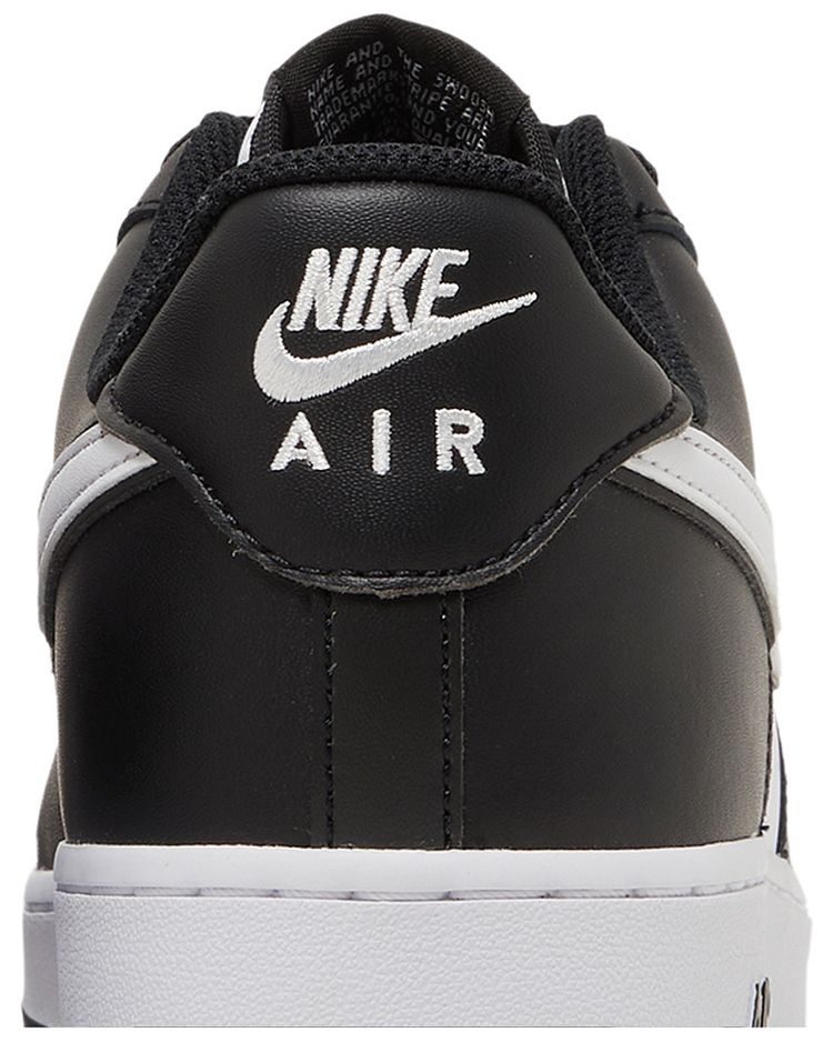 Nike Air Force 1 07 Panda