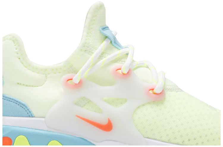 Nike Wmns React Presto Psychedelic Lava