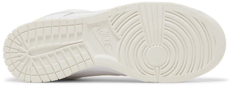 Nike Wmns Dunk Low Valentines Day   Yellow Heart