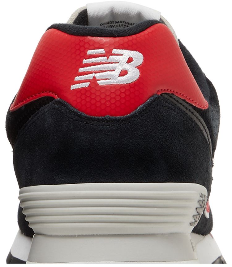 New Balance 574 Rugged Black Red