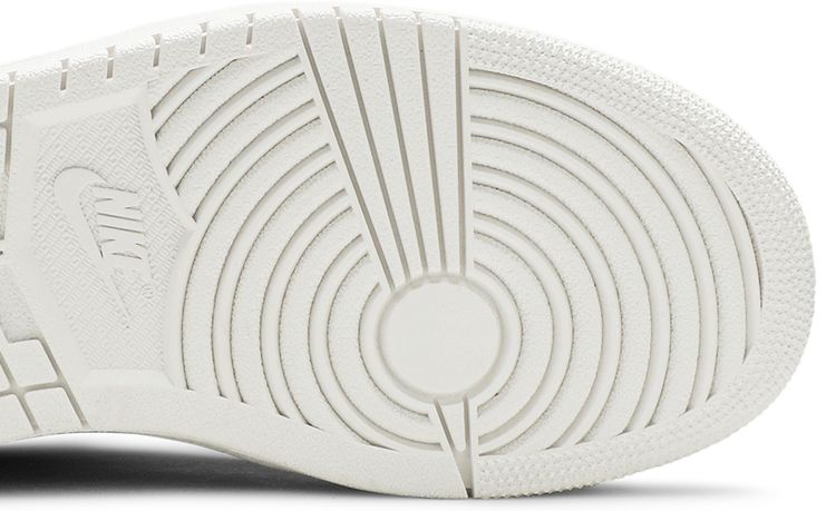 Wmns Air Jordan 1 Retro High Zip Bordeaux