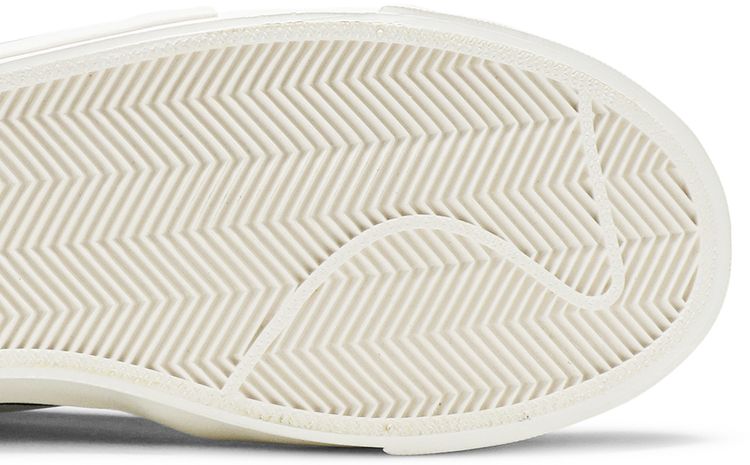 Nike Drop Type LX N354