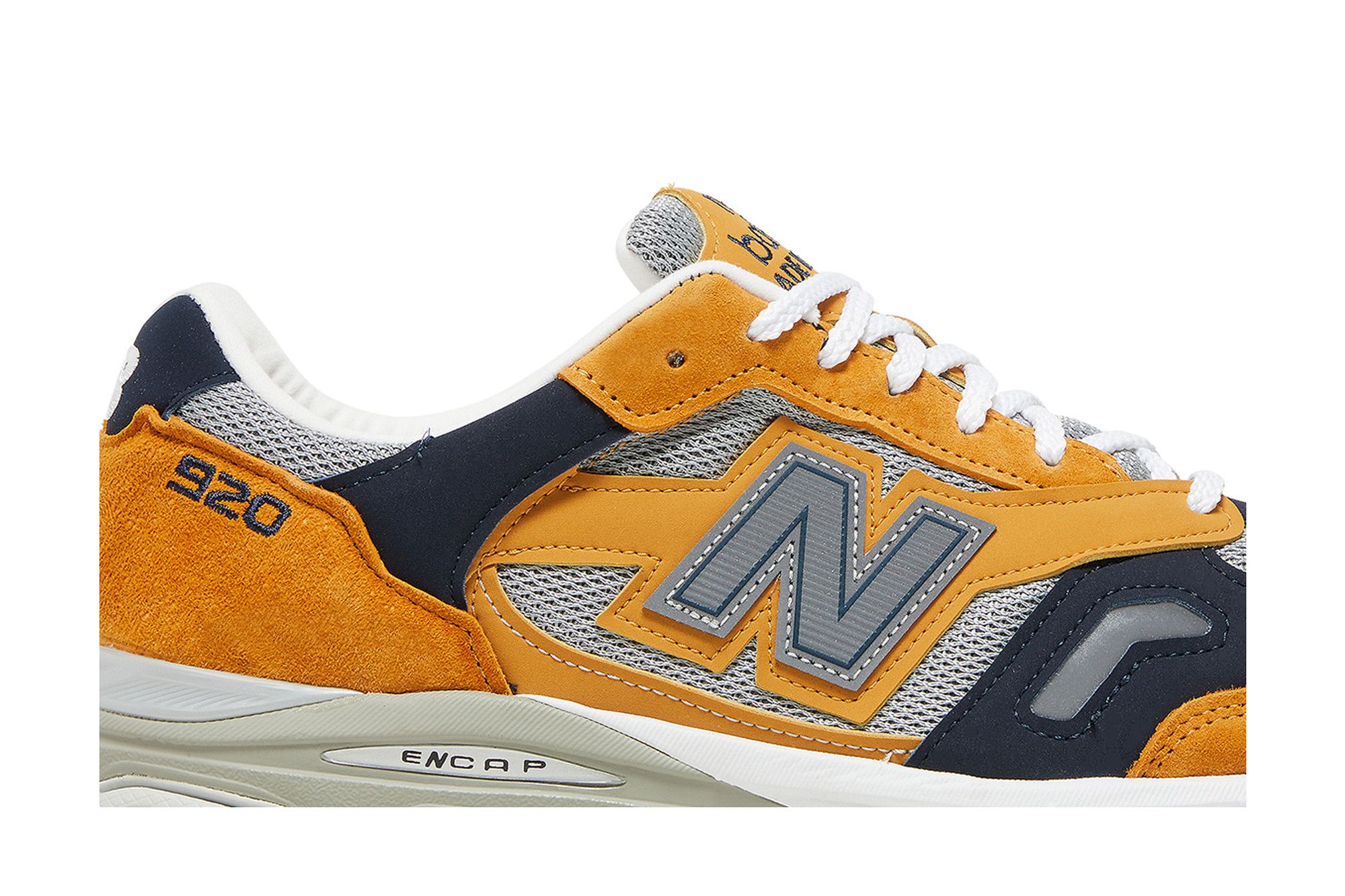 Size 8.0 920 Made in England Mustard Yellow