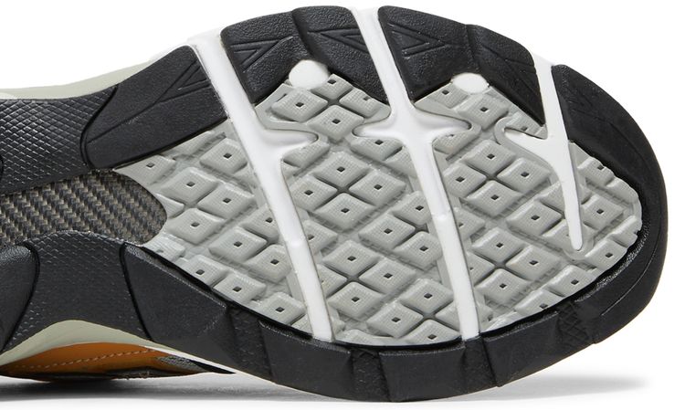 New Balance 920 Made in England Mustard Yellow