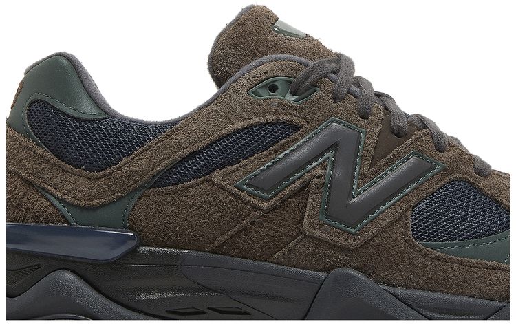 New Balance 9060 Beef  Broccoli