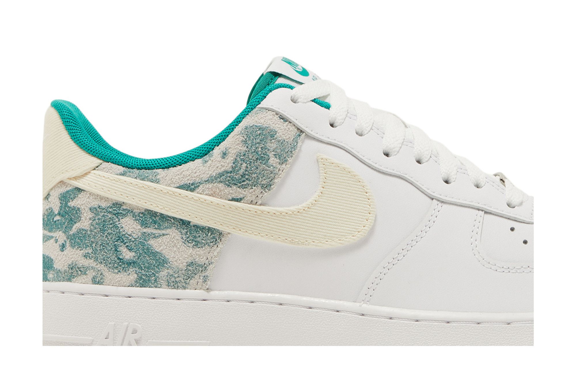 Buy Air Force 1 07 LV8 Neptune Green Camo DX3365 100 GOAT