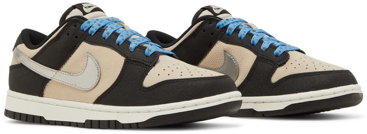 Nike Wmns Dunk Low Starry Laces