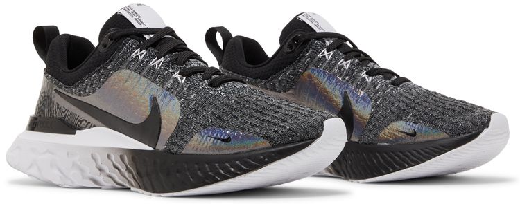 Nike Wmns React Infinity Run Flyknit 3 Premium Black Zebra Iridescent