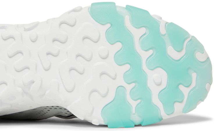 Nike Wmns React Vision Wolf Grey Pink Prime