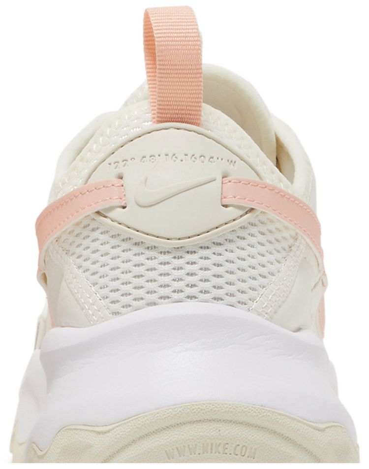 Nike Wmns TC 7900 Sail Arctic Orange