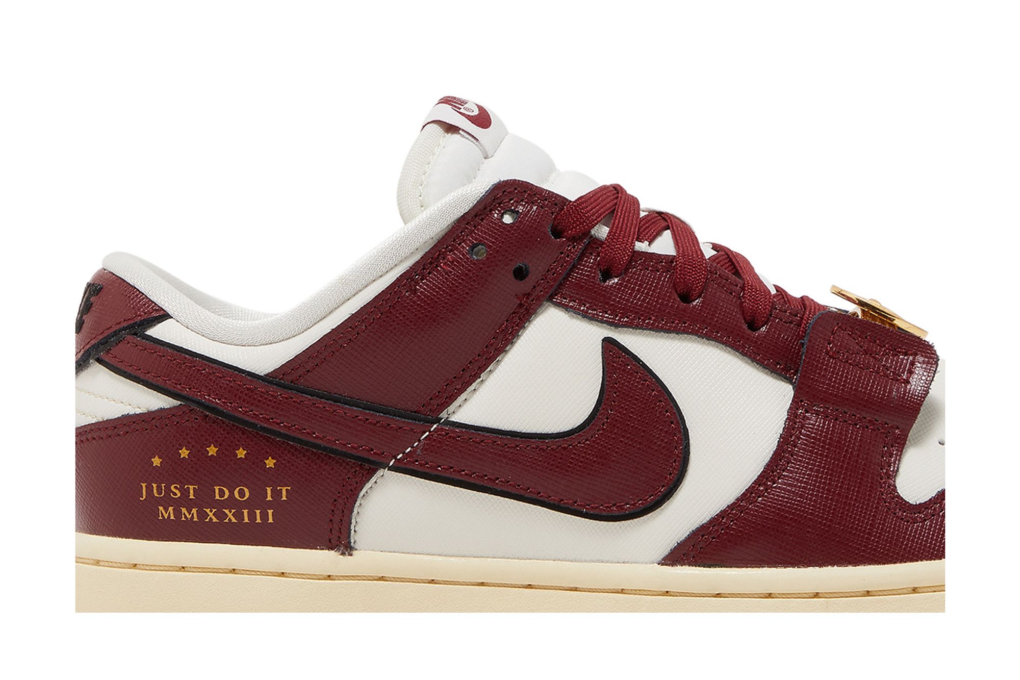 NIKE★WMNS DUNK LOW★TEAM RED AND WHITE 61zwKRFFa-L._UY900_.jpg