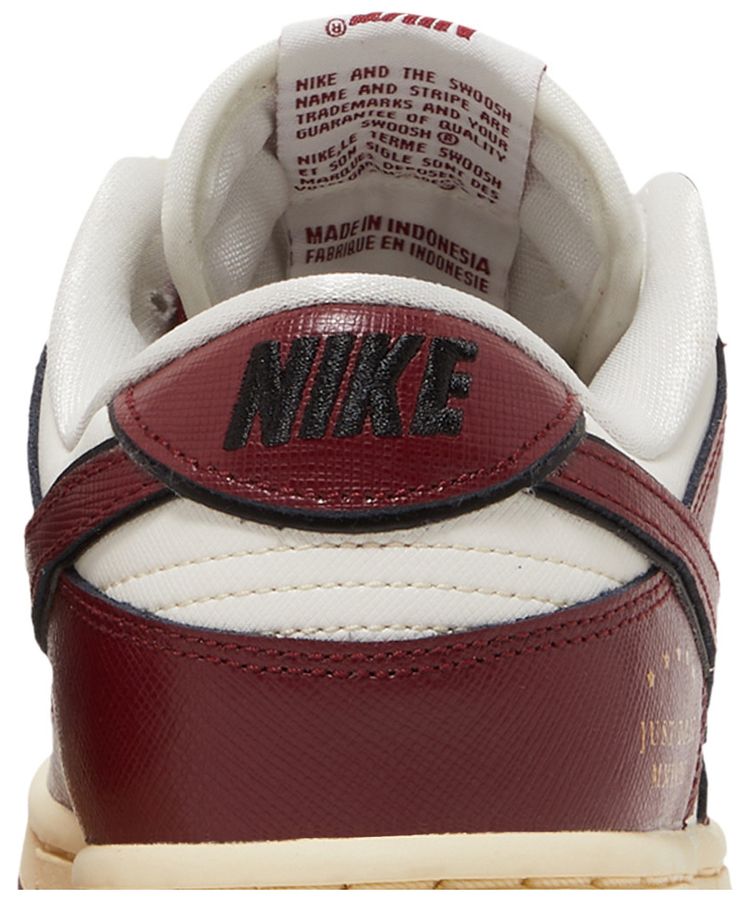 Nike Wmns Dunk Low SE Sisterhood   Team Red