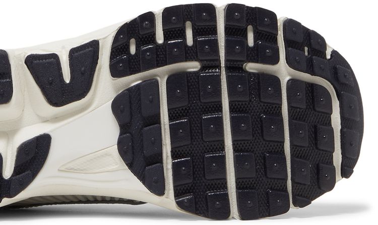 Wmns Air Zoom Vomero 5 Photon Dust Metallic Silver