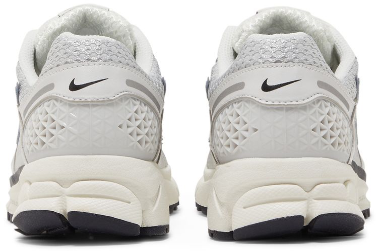 Wmns Air Zoom Vomero 5 Photon Dust Metallic Silver