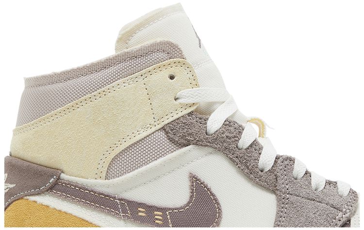 Air Jordan 1 Mid SE Craft Inside Out   Taupe Haze