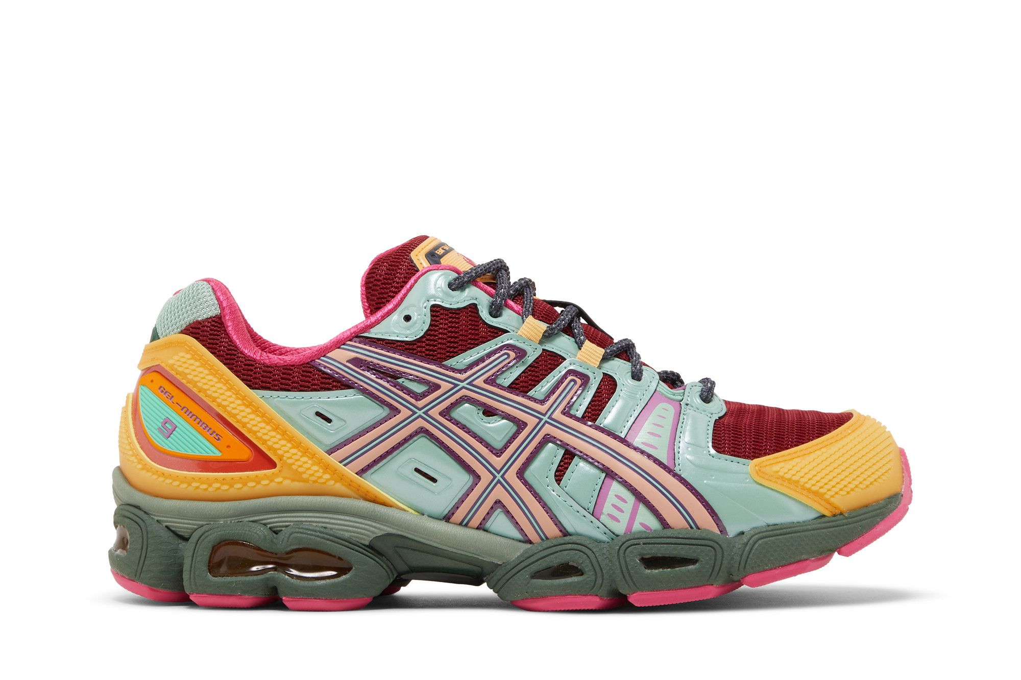 Asics nimbus hotsell x kayano