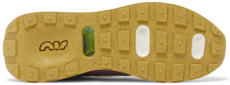 Nike Wmns Air Max Pre Day SE Sun Club