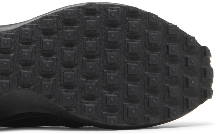 Nike Wmns Waffle Debut Triple Black