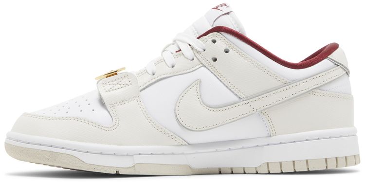 Nike Wmns Dunk Low SE Sisterhood