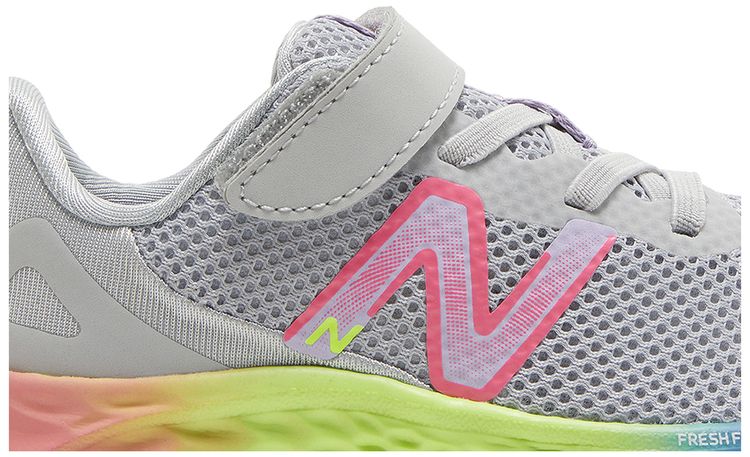 New Balance Fresh Foam Arishi v4 Bungee Lace Toddler Wide Light Aluminum Rainbow