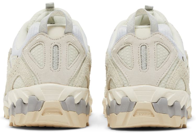 New Balance 610 Angora