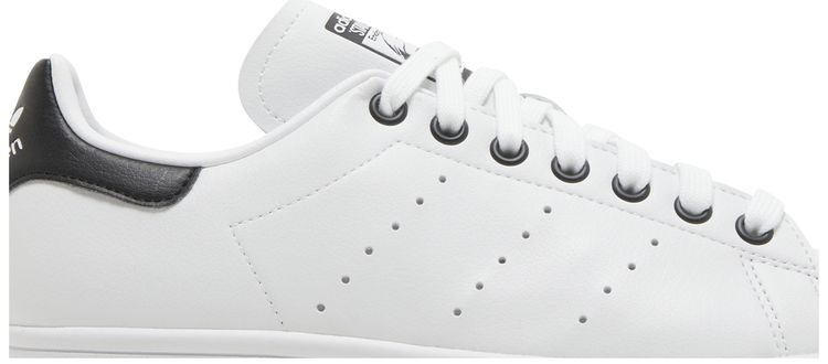 Disney x adidas Stan Smith Cruella