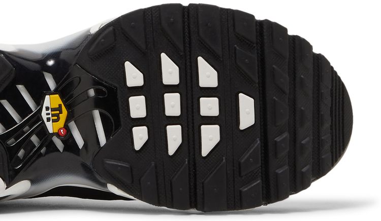 Nike Air Max Plus GS Black Metallic Silver