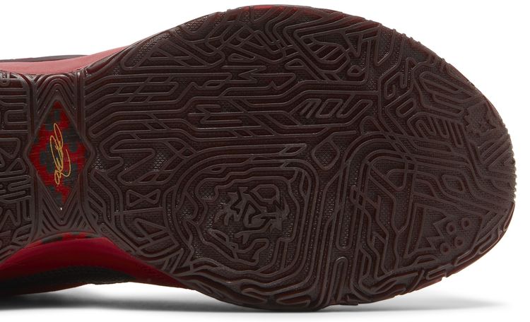 Liverpool FC x Nike LeBron 20