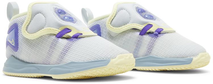 Nike LeBron 19 TD Easter