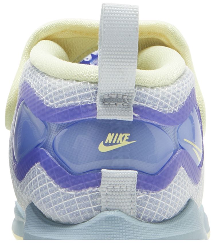 Nike LeBron 19 TD Easter