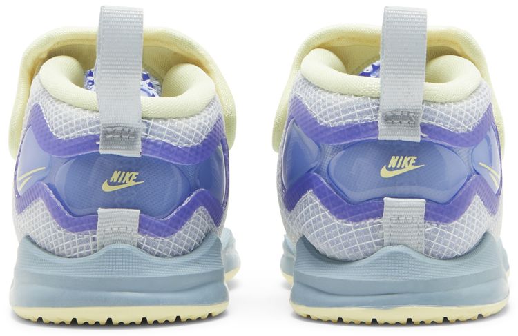 Nike LeBron 19 TD Easter