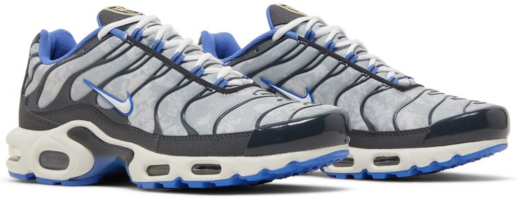 Nike Air Max Plus SE Social FC