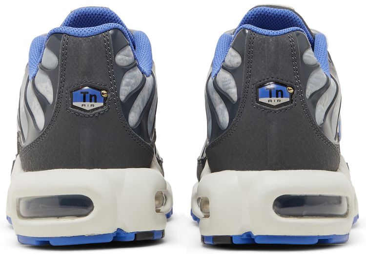 Nike Air Max Plus SE Social FC