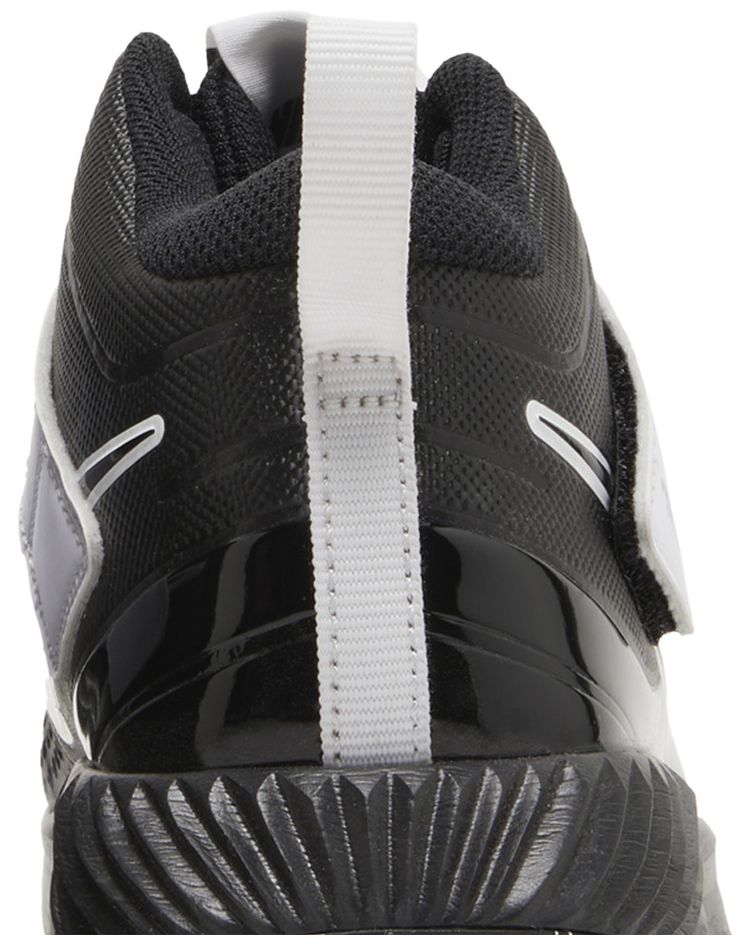 Force Trout 7 Turf GS Black Dynamic Turquoise
