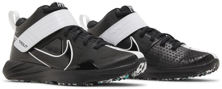 Force Trout 7 Turf GS Black Dynamic Turquoise