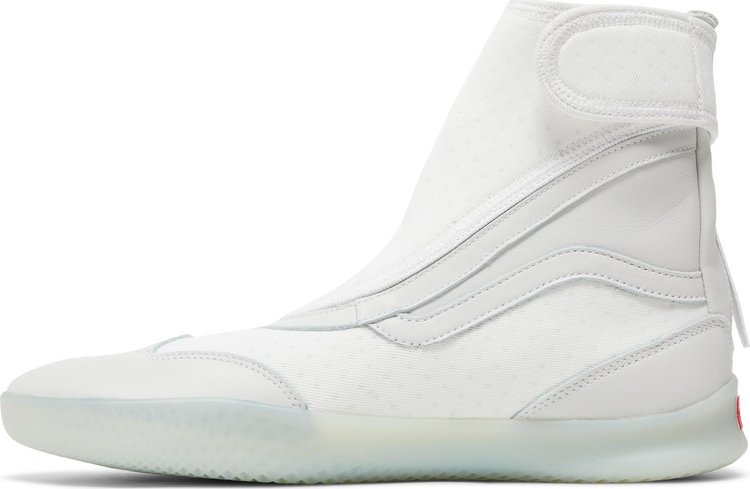 Vault Boot Skoot LX White