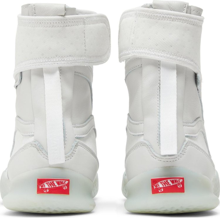 Vault Boot Skoot LX White