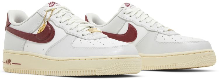 Nike Wmns Air Force 1 07 SE Sisterhood   Team Red