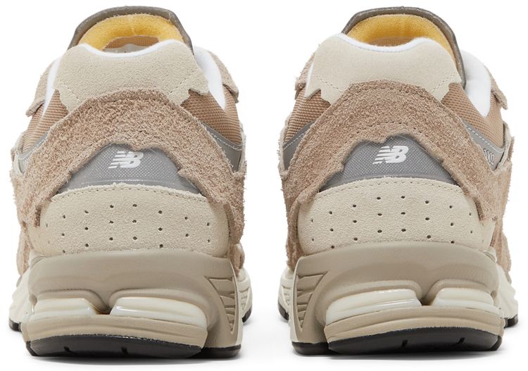 New Balance 2002R Protection Pack Driftwood