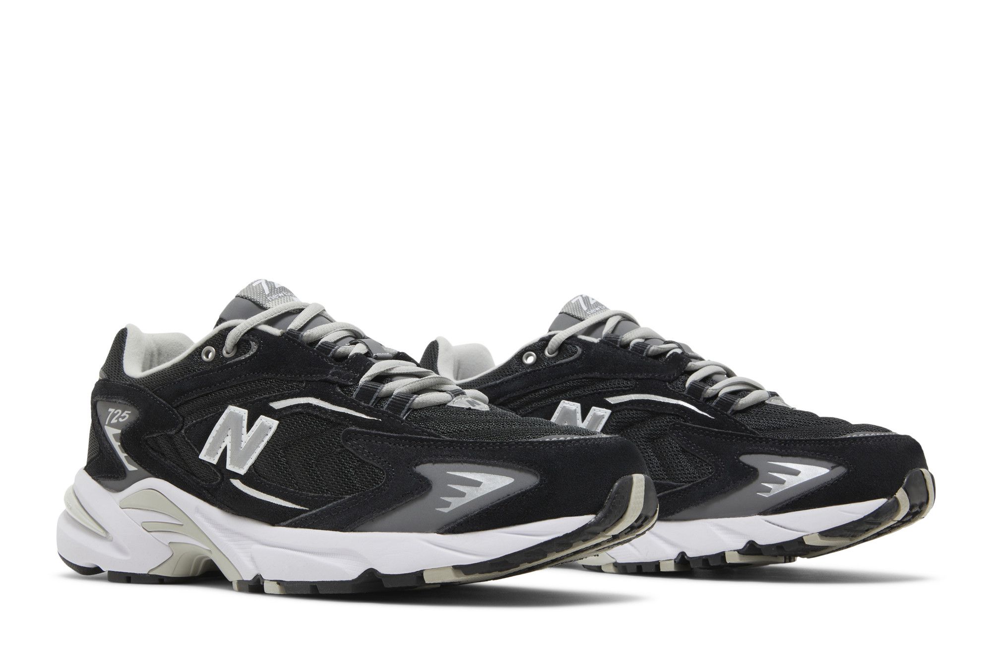 Size 6.5 725 'Black Metallic Silver'