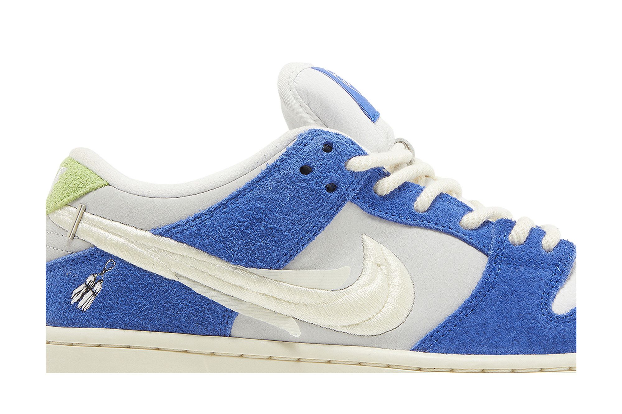 Nike sb fly store