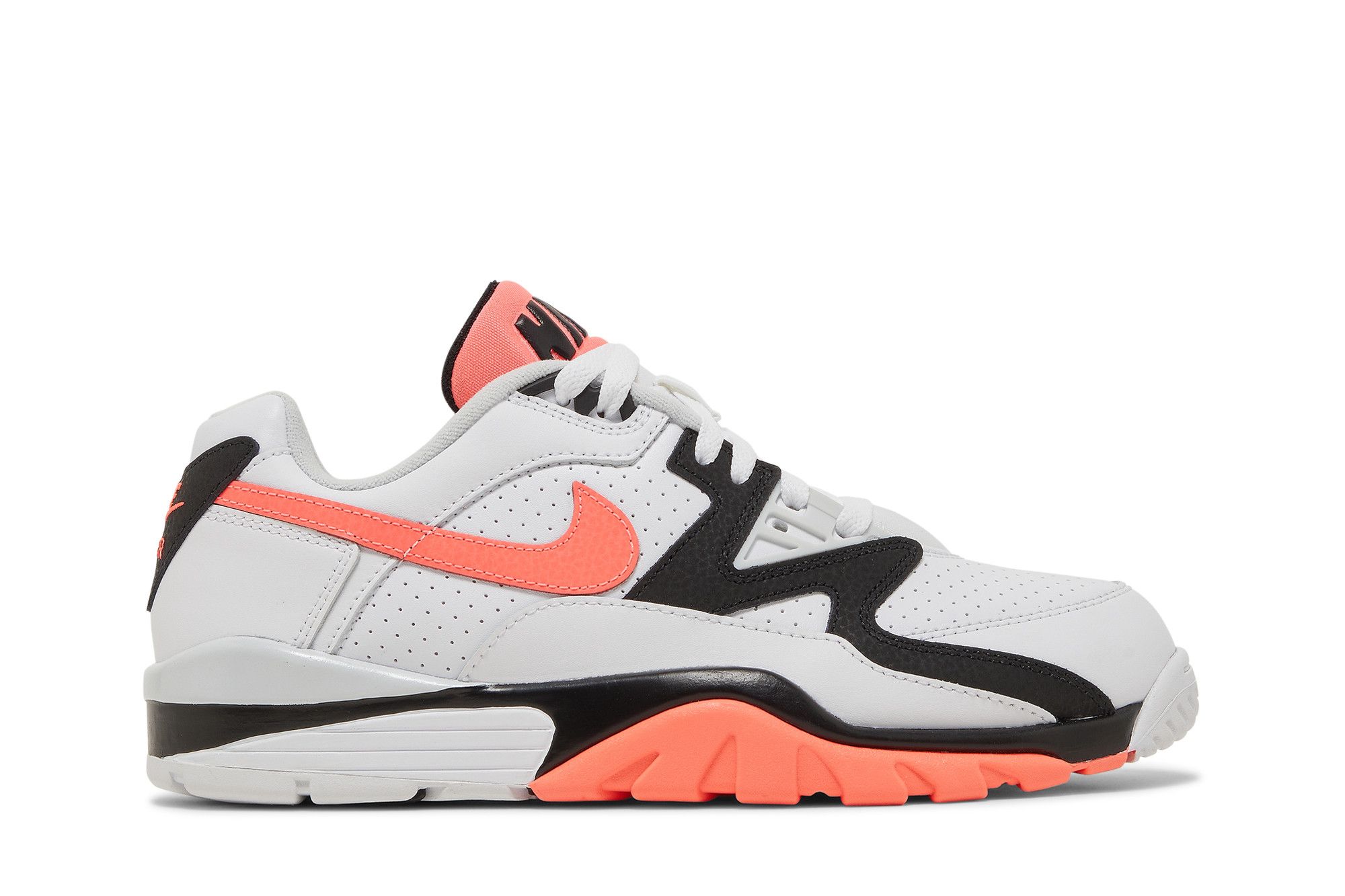 Air Cross Trainer 3 Low Hot Lava