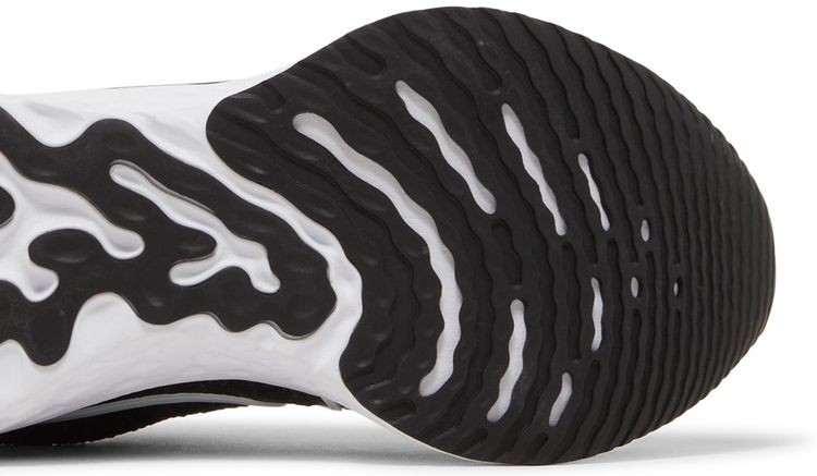 Nike Wmns React Infinity Run Flyknit 3 Black White