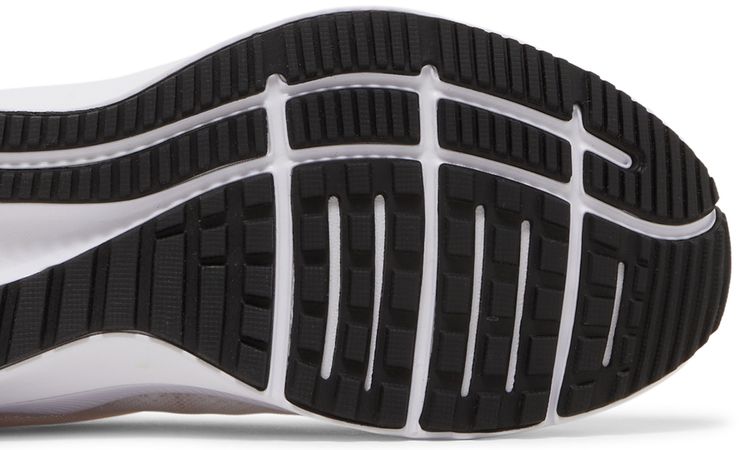 Nike Wmns Quest 4 White Magic Ember