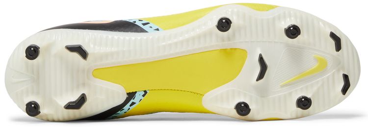 Nike Phantom GT2 Academy MG Lucent Pack