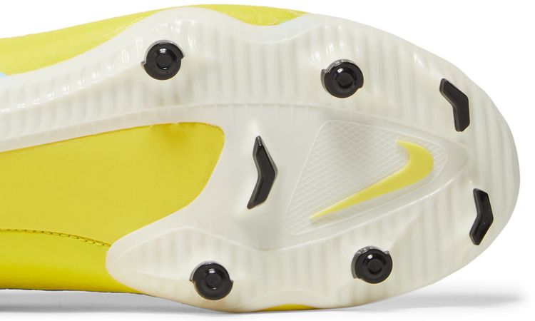 Nike Phantom GT2 Academy MG Lucent Pack