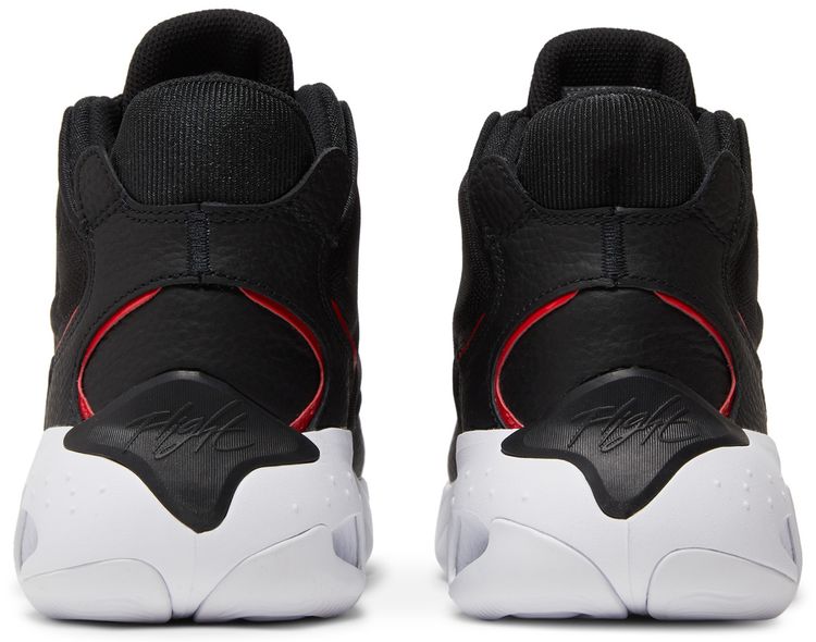 Air Jordan Max Aura 4 Bred