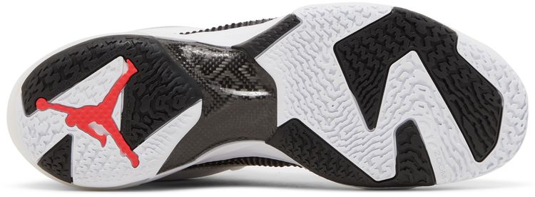 Air Jordan 37 Low PF Siren Red